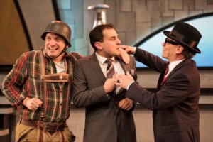 Elan Kunin (Franz Liebkind), Mikey Samra (Leo Bloom) et Sam Stein (Max Bialystock) © Andrée Lanthie